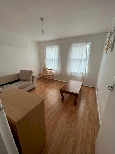 1 Bedroom Flat To Rent In Lea Bridge Road, London, E17