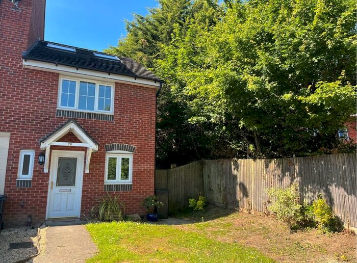 3 Bedroom End Of Terrace House To Rent In Martingale Chase, Newbury, RG14