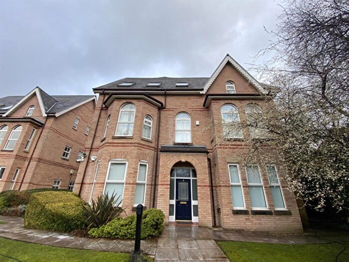 3 Bedroom Flat To Rent In Parkside, Hart Road, Fallowfield, M14