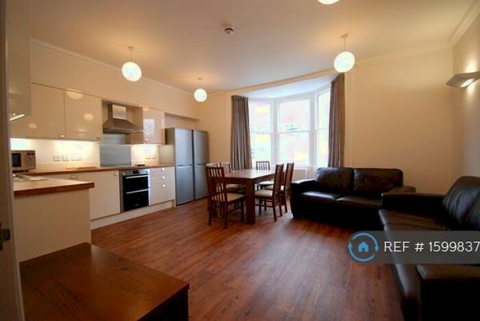 6 Bedroom Terraced House To Rent In Queens Road, Brighton, BN1