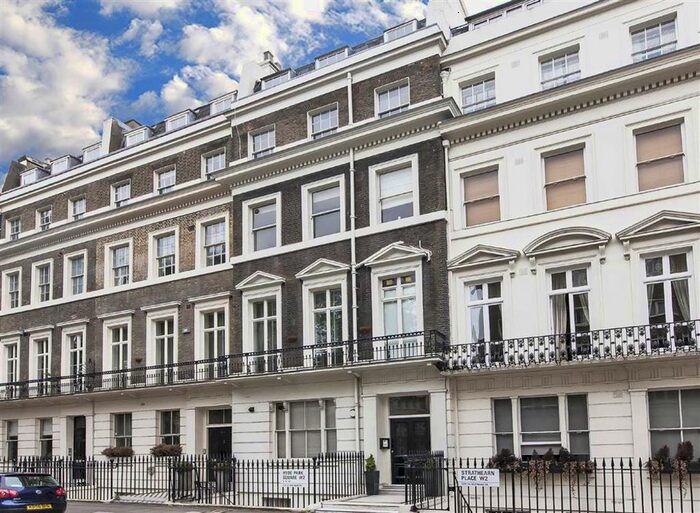 2 Bedroom Flat To Rent In Hyde Park Square, London, W2