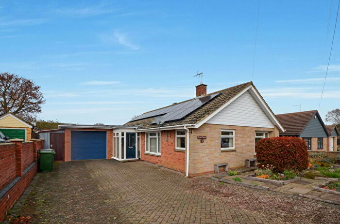 3 Bedroom Detached Bungalow For Sale In Loompits Way, Saffron Walden, CB11