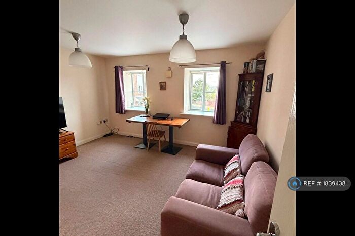 2 Bedroom Flat To Rent In Henry Bird Way, Northampton, NN4