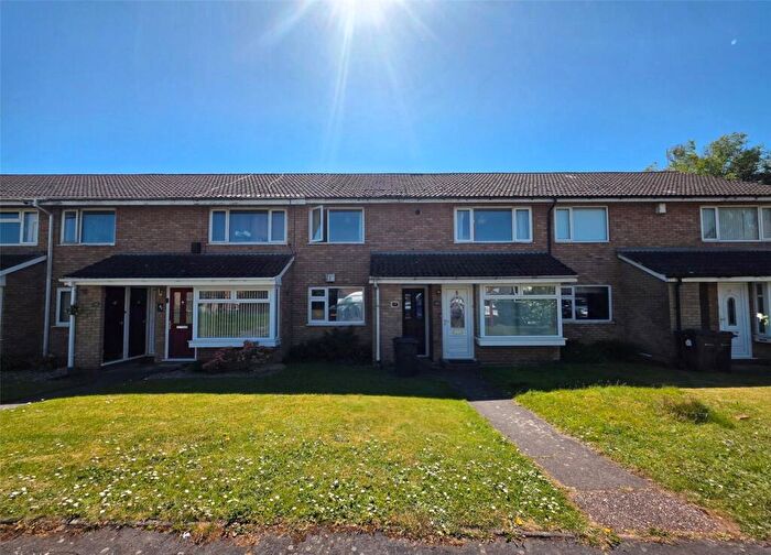 2 Bedroom Apartment To Rent In Lomas Drive, Northfield, Birmingham, B31