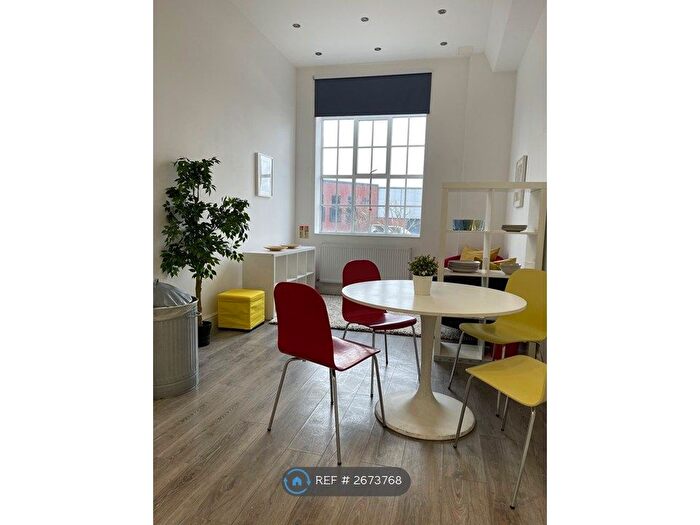 1 Bedroom Flat To Rent In Power House, London, W3