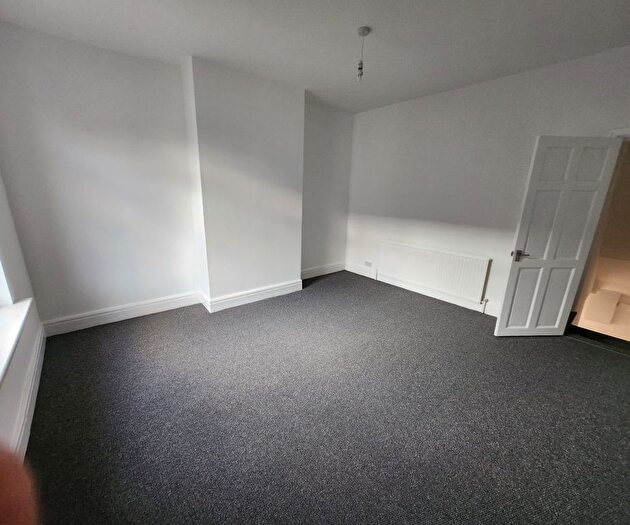 3 Bedroom Terraced House To Rent In Ruskin Street, Hull, HU3