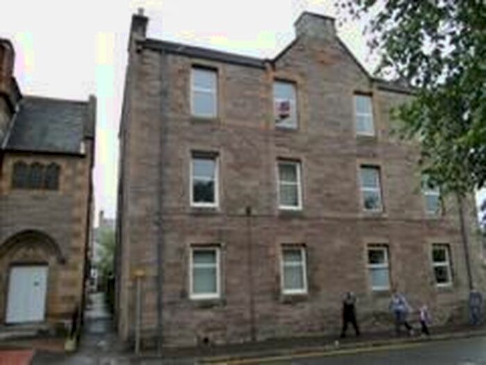 2 Bedroom Flat To Rent In New Row, Perth, PH1