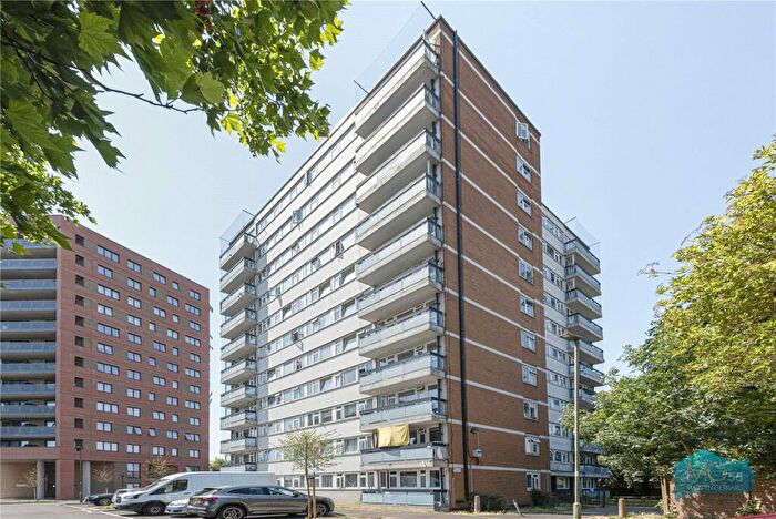 2 Bedroom Apartment To Rent In Prospect Ring, East Finchley, London, N2