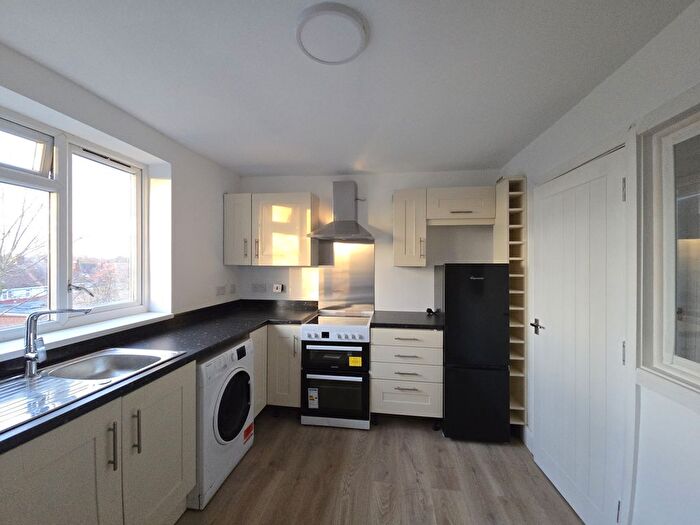 3 Bedroom Flat To Rent In Britten Drive, UB1