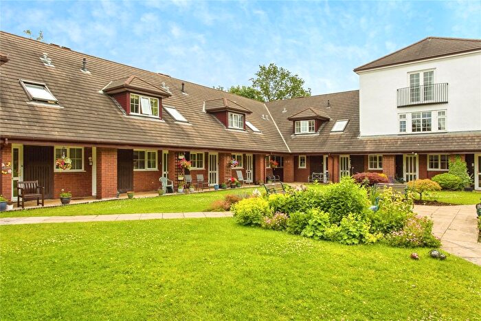 2 Bedroom Flat For Sale In Boys Lane, Fulwood, Preston, Lancashire, PR2