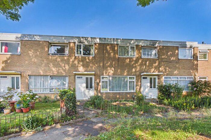 3 Bedroom Terraced House For Sale In Holywell Close, Farnborough, Hampshire, GU14