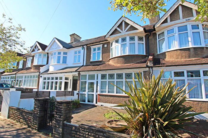 3 Bedroom Terraced House For Sale In Eden Way, Beckenham, BR3