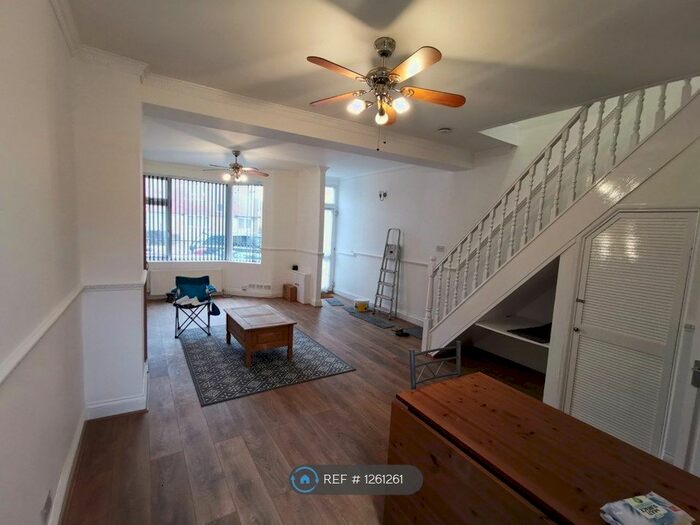 3 Bedroom Terraced House To Rent In Victoria Road, London N9