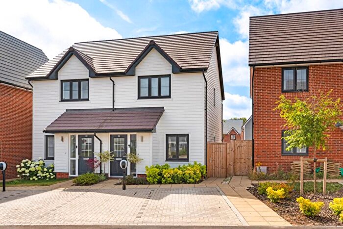 2 Bedroom Semi-Detached House For Sale In Rye Way, Wokingham, RG40