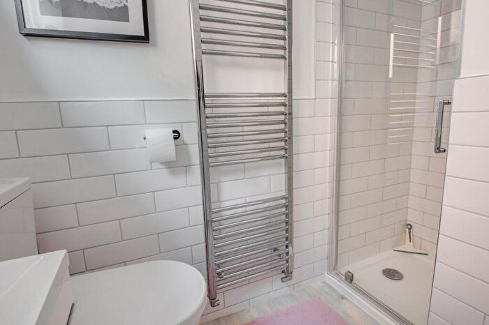 4 Bedroom Detached House For Sale In Newton Road, Bromsgrove, Worcestershire, B60