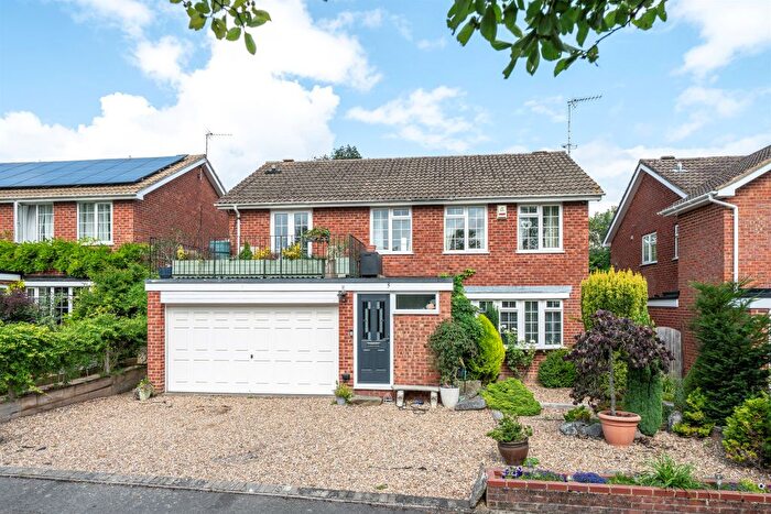 4 Bedroom Detached House For Sale In Sandon Close, Tring, HP23