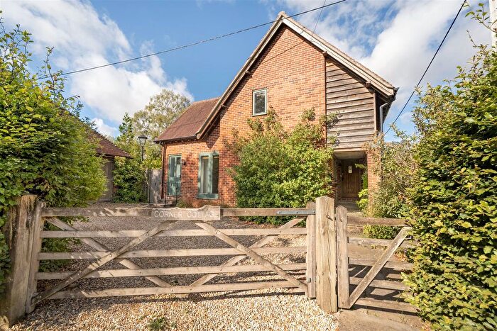 3 Bedroom Detached House For Sale In Watery Lane, Iwerne Minster, Blandford Forum, DT11