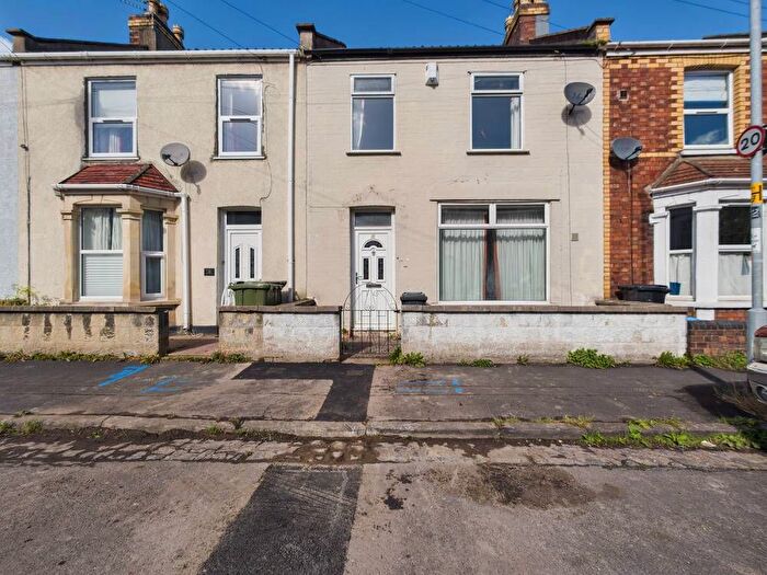 3 Bedroom Terraced House For Sale In Dunkirk Road, Bristol, BS16