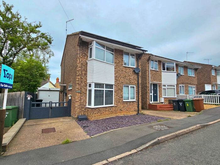 3 Bedroom Detached House For Sale In Hope Street, Bozeat, Wellingborough, NN29