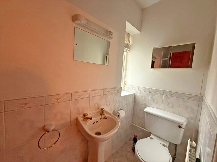 3 Bedroom Detached Bungalow For Sale In Carr Lane, East Ayton, Scarborough, YO13
