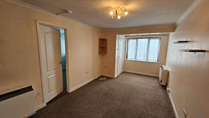 2 Bedroom Flat For Sale In Kala Fair, Bideford, EX39