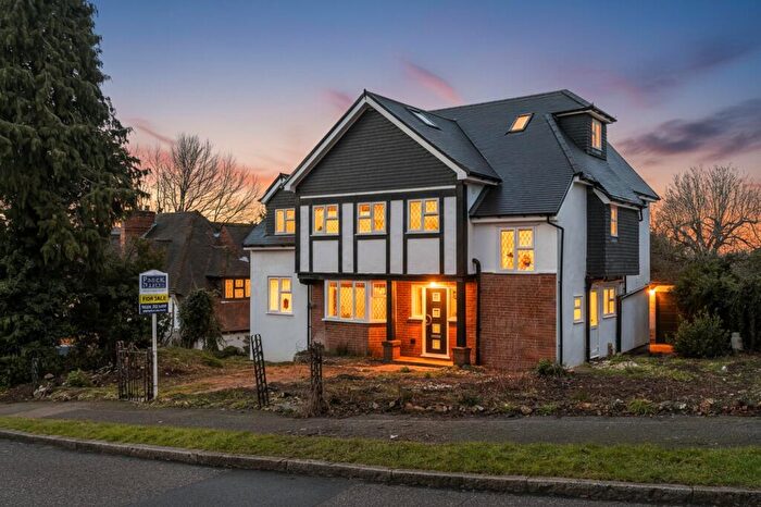 5 Bedroom Detached House For Sale In Hartley Way, Purley, CR8