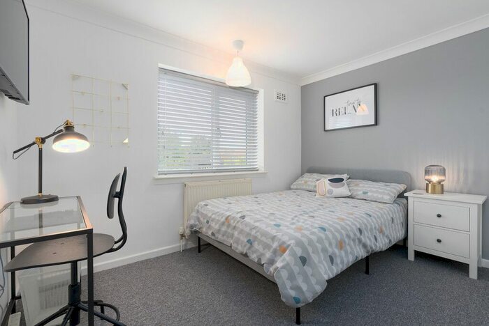 6 Bedroom Semi-Detached House To Rent In Rydal Close, Norwich, NR5