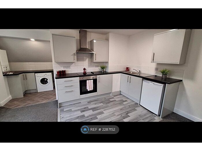 1 Bedroom Flat To Rent In Anglesey House, Cannock, WS11