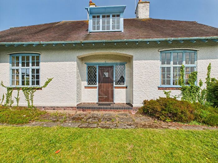 3 Bedroom Detached House For Sale In High Clere, Bewdley, DY12