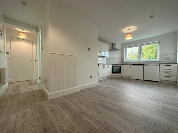 2 Bedroom Flat To Rent In Marmoin Road, Cumbernauld, G67