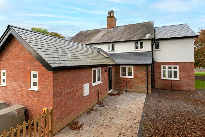 3 Bedroom Semi-Detached House To Rent In , SG9