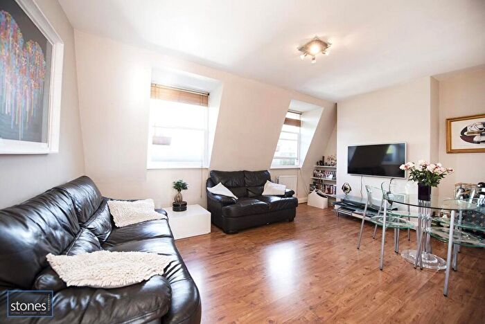 3 Bedroom Apartment To Rent In Crogsland Road, Chalk Farm, London, NW1