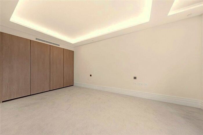2 Bedroom Property To Rent In Kensington Garden Square, Kensington, London, W2