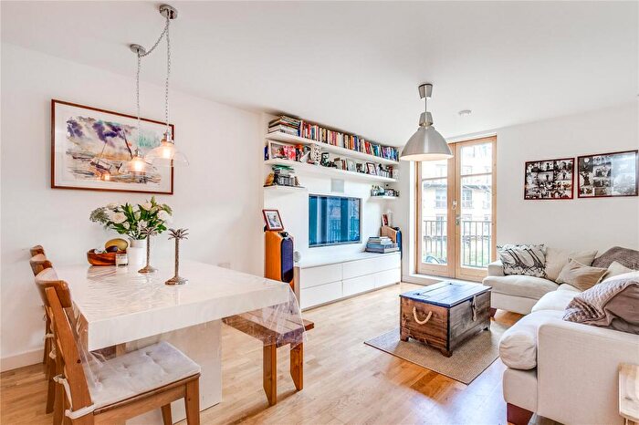 2 Bedroom Flat To Rent In Holloway Road, Islington, N7