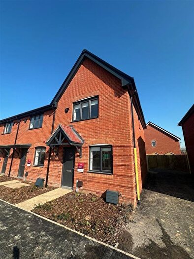 2 Bedroom End Of Terrace House To Rent In Beaulieu Road, Whiteley, SO30