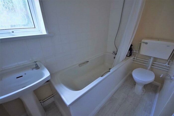 1 Bedroom Flat To Rent In Cadine Gardens, Birmingham, B13