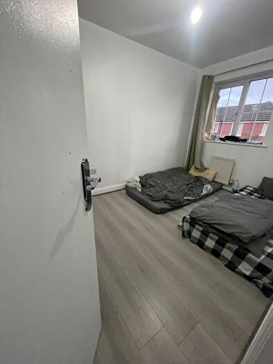 3 Bedroom Terraced House To Rent In Rawsthorne Avenue, Manchester, M18