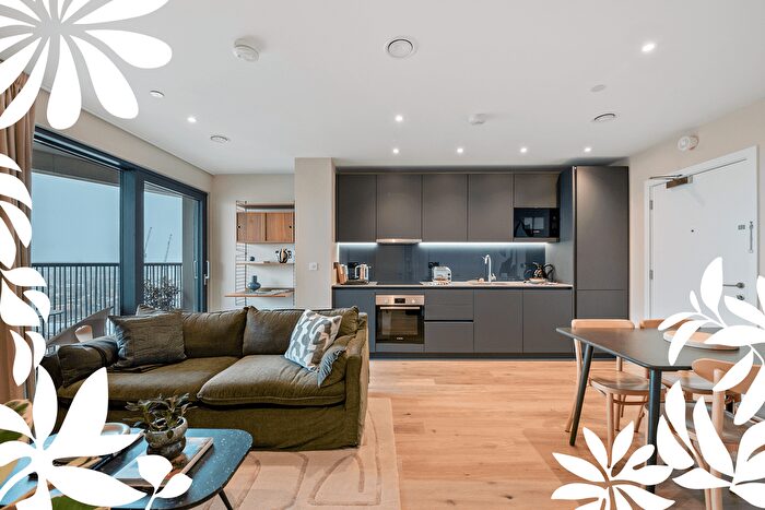 2 Bedroom Flat To Rent In Riverstone Heights, Reed Avenue, London, E3