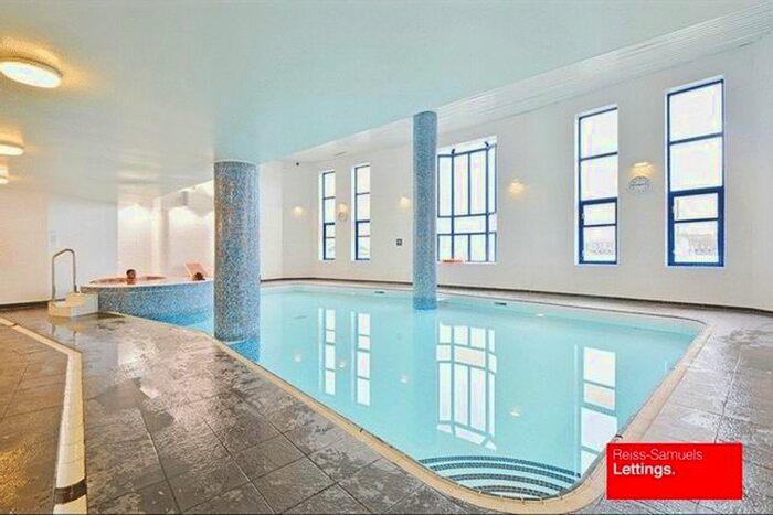 5 Bedroom Town House To Rent In Cyclops Mews, Canary Wharf, Isle Of Dogs, E14