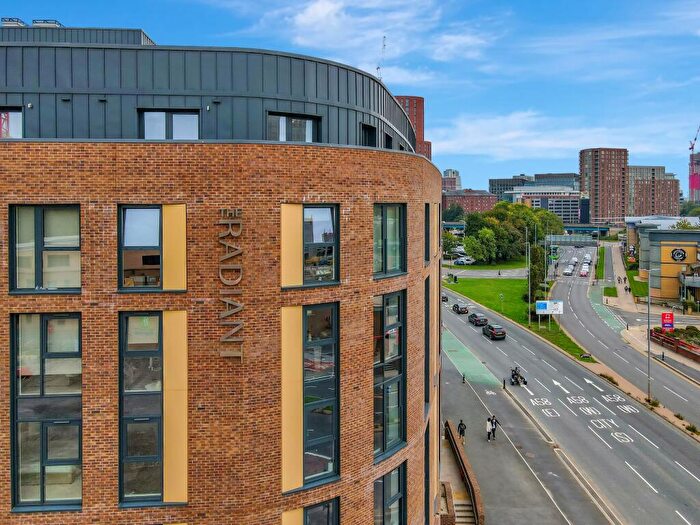 2 Bedroom Apartment To Rent In The Radiant, Kirkstall Road, Leeds, LS3