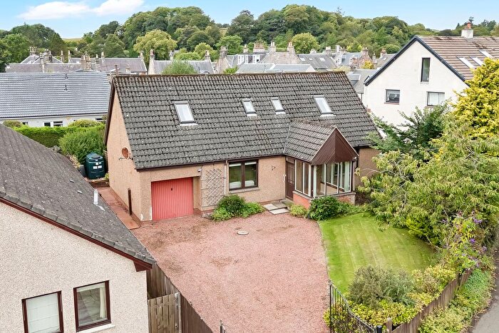 5 Bedroom Detached House For Sale In West Lynn Grove, West Linton, EH46