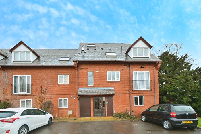 2 Bedroom Flat To Rent In Sherwood Avenue, Woodston, Peterborough, PE2