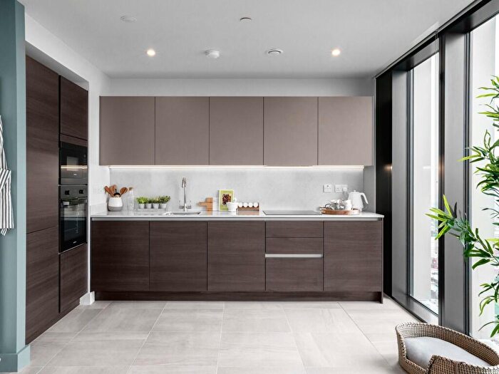 2 Bedroom Apartment To Rent In The Mercian, Broad Street, B15