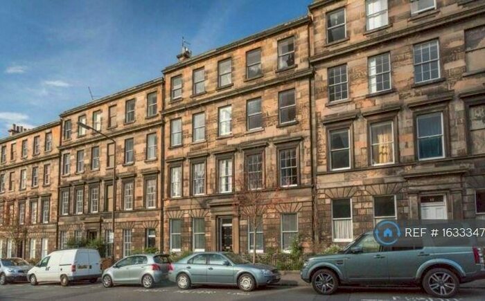 5 Bedroom Flat To Rent In Lutton Place, Edinburgh, EH8