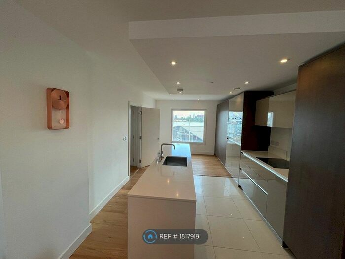 2 Bedroom Flat To Rent In Rennie Street, London, SE10