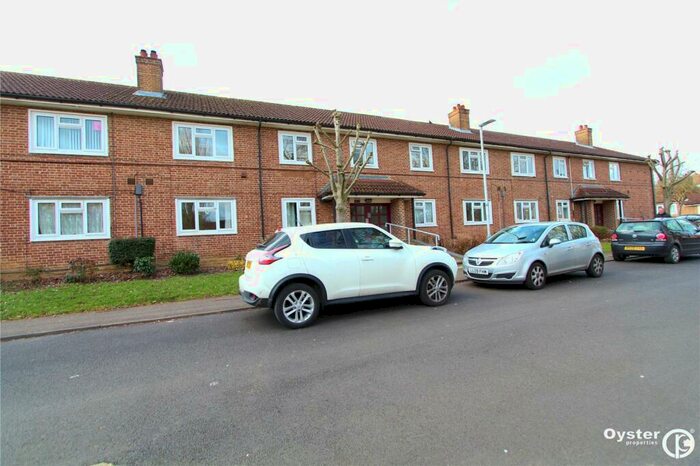 2 Bedroom Apartment To Rent In Haydon Drive, Pinner, HA5