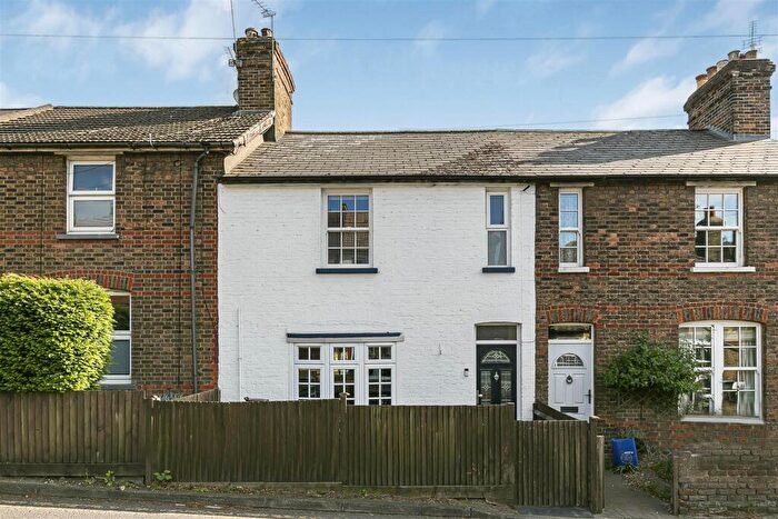 2 Bedroom Terraced House For Sale In Downs Road, Sutton, SM2