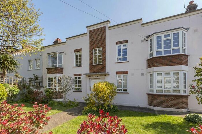 2 Bedroom Flat To Rent In British Grove, London, W4