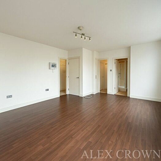 Studio To Rent In Park Road, Crouch End, N8