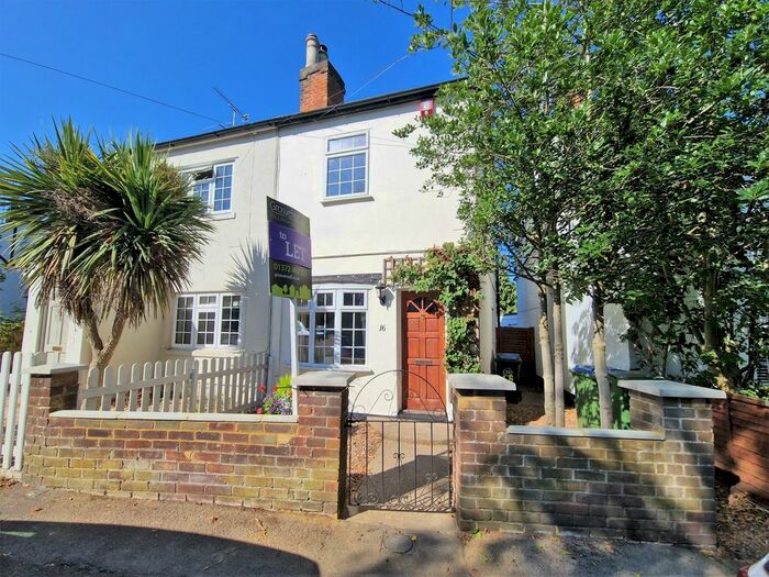 2 Bedroom Semi-Detached House To Rent In Common Road, Claygate, KT10